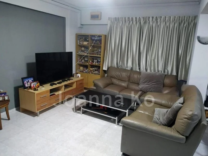 Common Room (HDB) for Rent in  353 Tampines Street 33 - Image 4