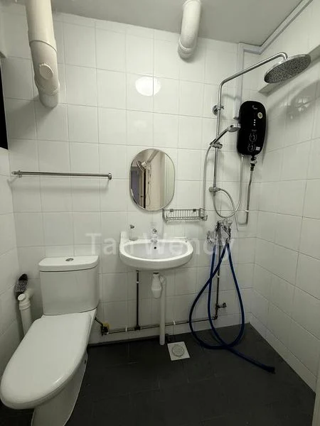 3 Room (3NG) HDB for Rent in  419 Tampines Street 41 - Image 13