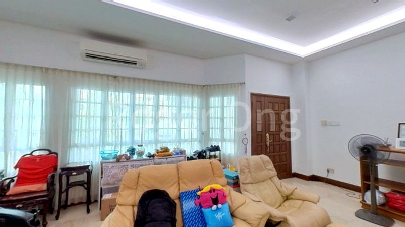 7 Bed Semi-Detached House (Landed) for Sale in  Jalan Raya - Image 2