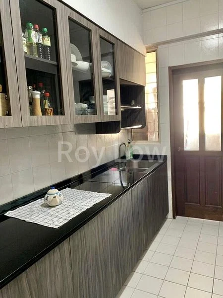 3 Bed Condo for Rent in  Castle Green - Image 12