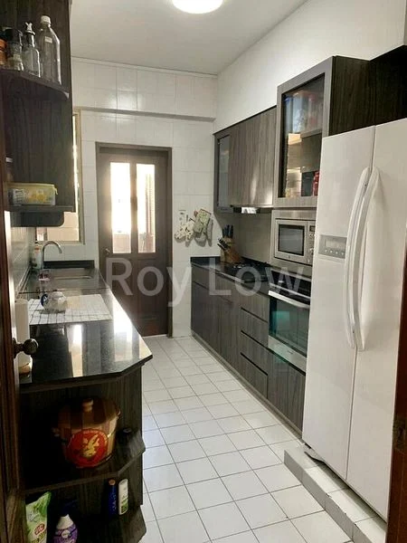 3 Bed Condo for Rent in  Castle Green - Image 11