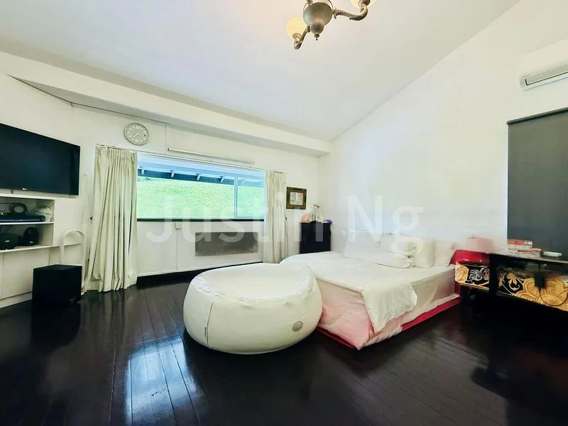 6 Bed Bungalow (Landed) for Sale in  Sommerville Road - Image 2