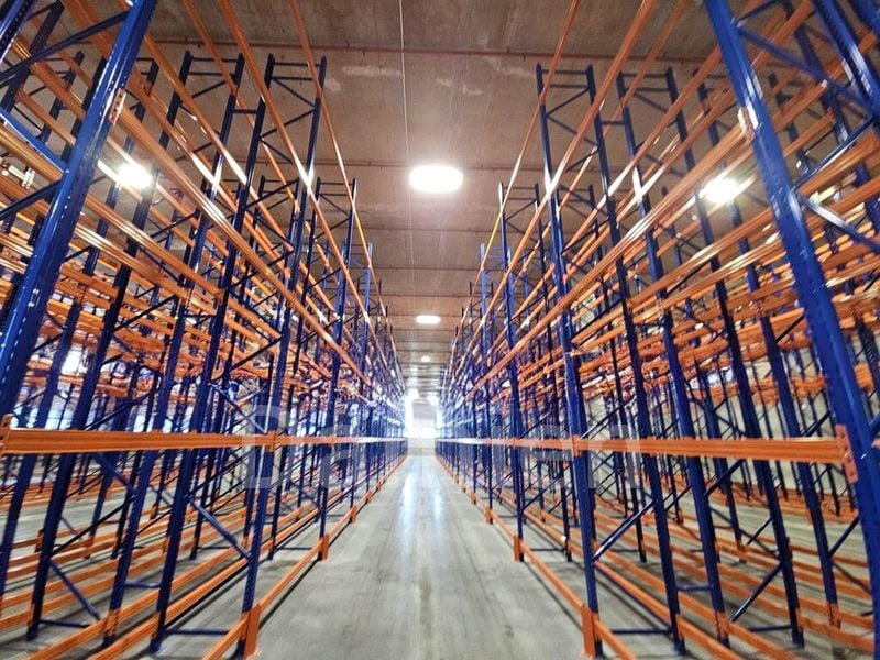 Factory / Workshop (B2) for Rent: High-ceiling workshop, with office space - Image 3