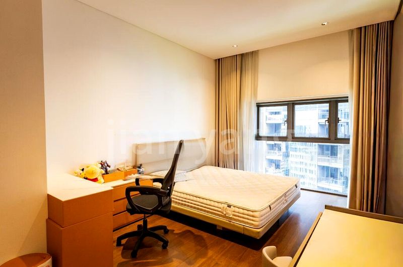 4 Bed Condo for Rent in 3 Orchard By-The-Park - Image 6