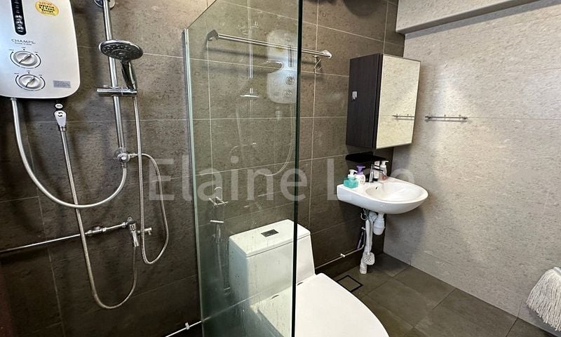 4 Room (4A) HDB for Sale in  223D Compassvale Walk - Image 5