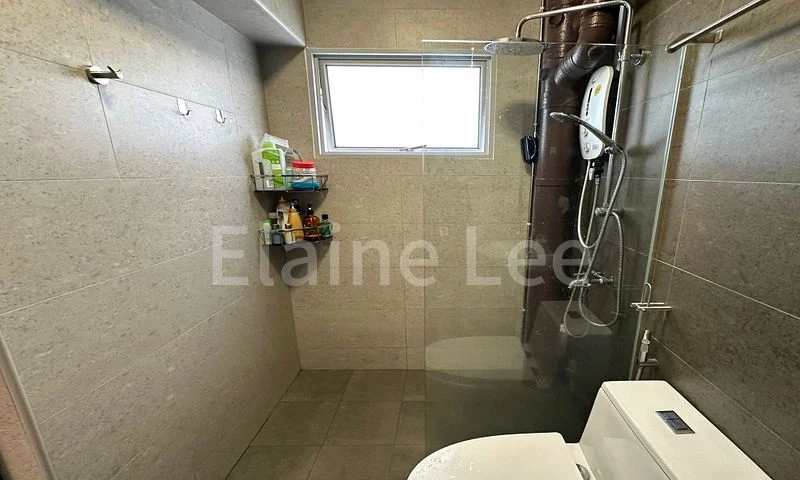 4 Room (4A) HDB for Sale in  223D Compassvale Walk - Image 6