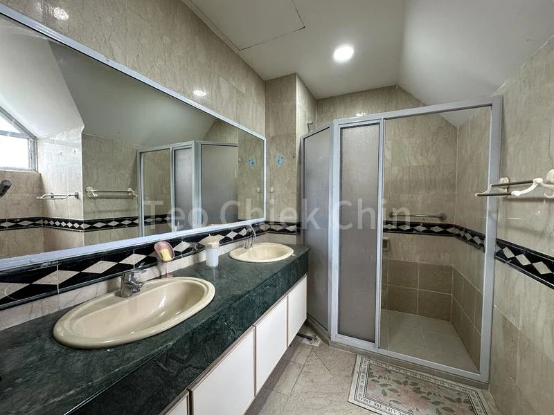 3 Bed Condo for Rent in Pinetree Condominium - Image 5