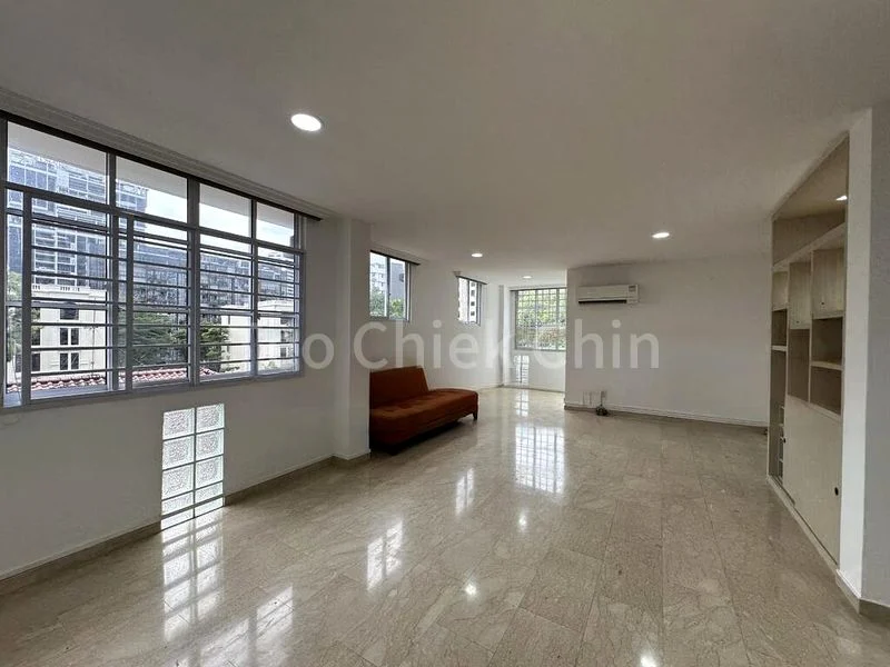 3 Bed Condo for Rent in Pinetree Condominium - Image 10