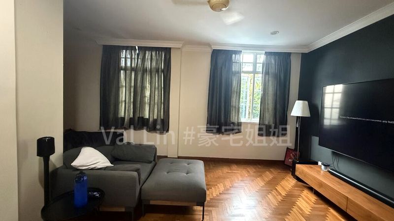 5 Bed Semi-Detached House (Landed) for Sale in  Kew Crescent - Image 3