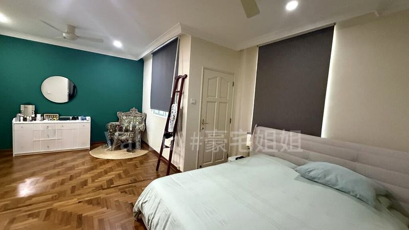 5 Bed Semi-Detached House (Landed) for Sale in  Kew Crescent - Image 4