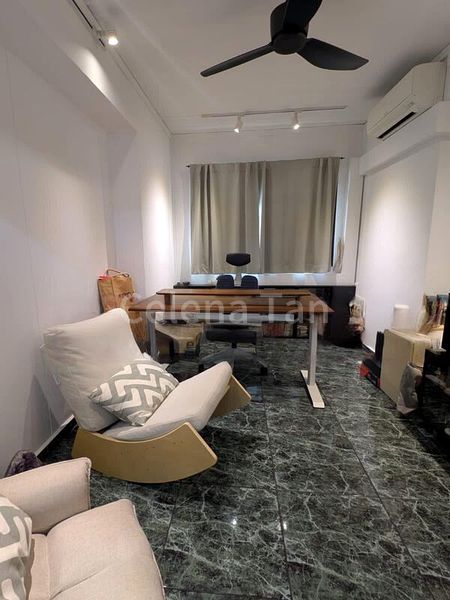 Executive HDB for Sale in  299 Bukit Batok Street 22 - Image 4