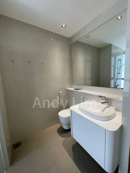 4 Bed Apartment (Condo) for Rent in  Treasure On Balmoral - Image 15