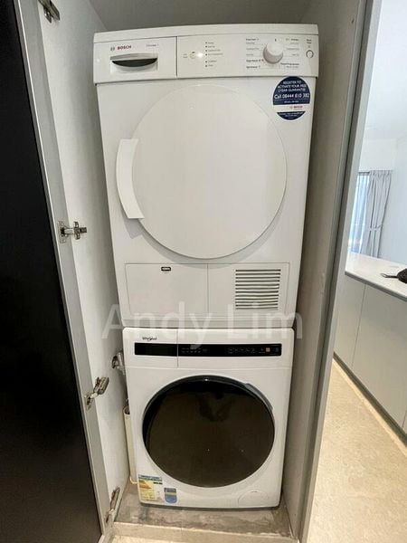 4 Bed Apartment (Condo) for Rent in  Treasure On Balmoral - Image 6