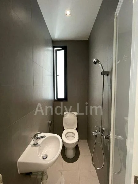 4 Bed Apartment (Condo) for Rent in  Treasure On Balmoral - Image 8