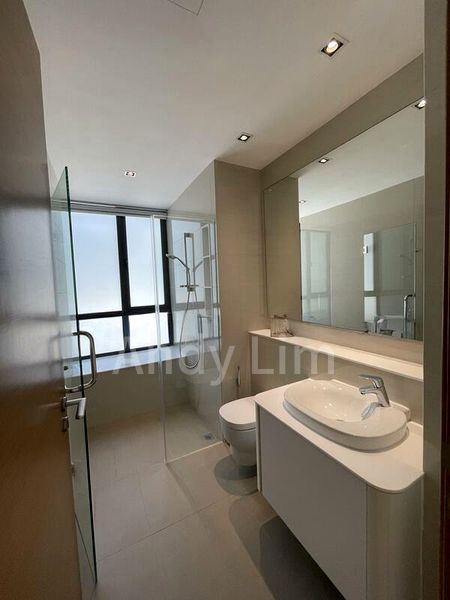 4 Bed Apartment (Condo) for Rent in  Treasure On Balmoral - Image 18