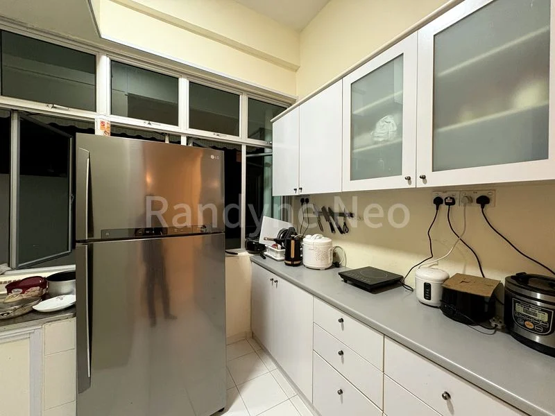 Common Room (Landed) for Rent in  Joo Chiat Avenue - Image 4