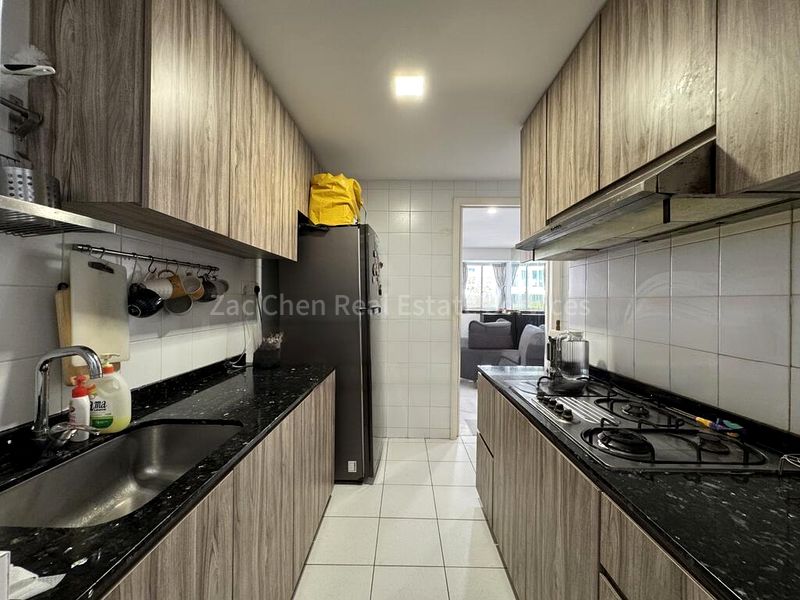 2 Bed Condo for Rent in  The Esparis - Image 6