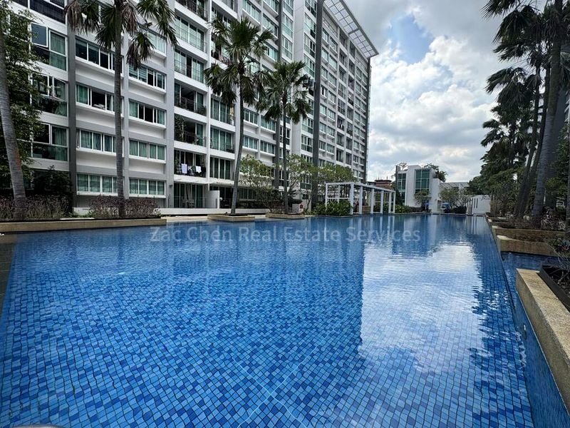 2 Bed Condo for Rent in  The Esparis - Image 11