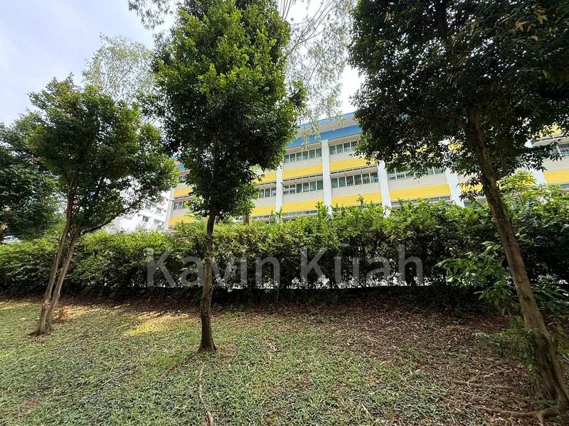 3 Room (3A) HDB for Sale in  452 Yishun Ring Road - Image 1