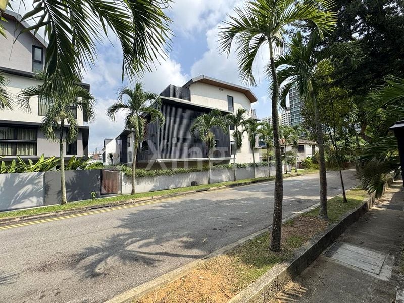 8 Bed Semi-Detached House (Landed) for Sale in Seletar Hills Estate - Image 2