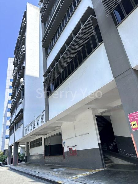 Light Industrial (B1) for Rent: Lip Hing Industrial Building - Image 13