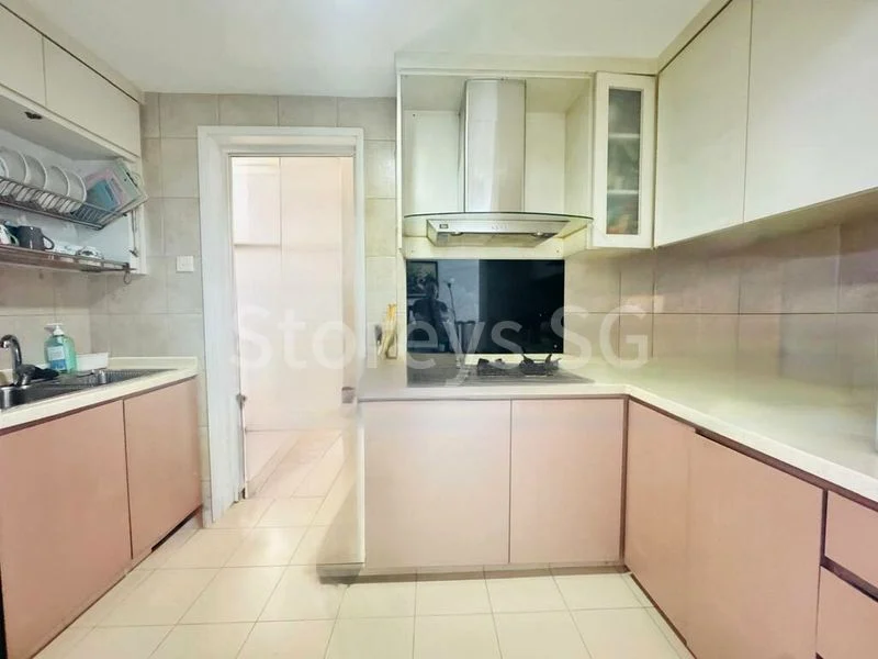 3 Bed Condo for Sale in  Regent Grove - Image 4