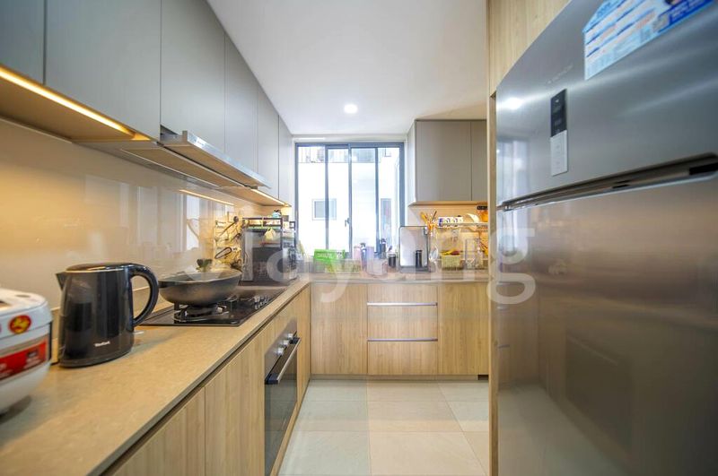 4 Bed Condo for Sale in  Twin VEW - Image 7