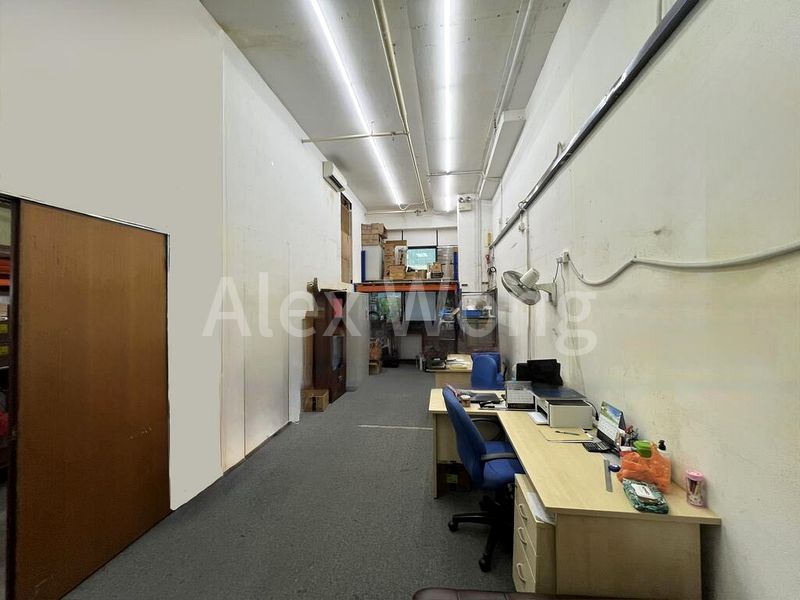 Factory / Workshop (B2) for Sale: Toh Guan Centre - Image 4