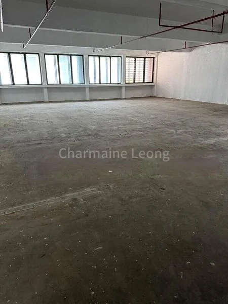 Light Industrial (B1) for Rent: SIS Building - Image 4