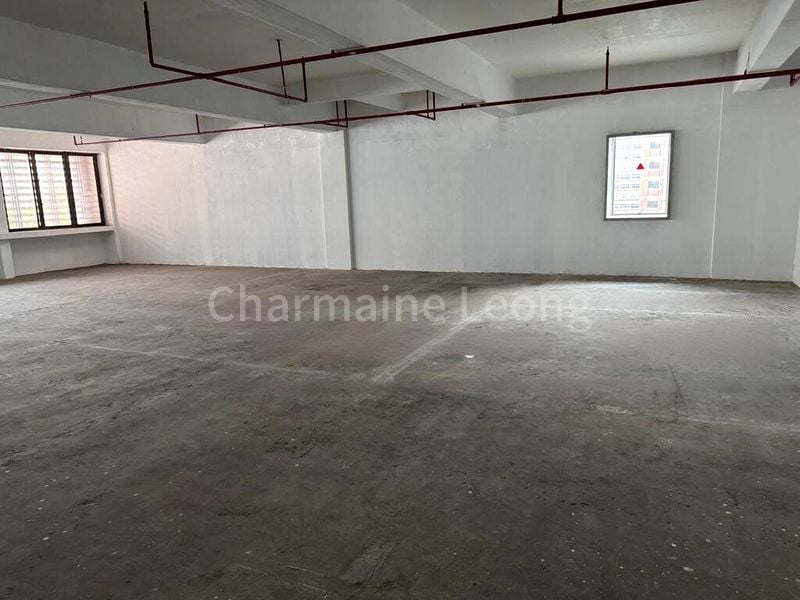 Light Industrial (B1) for Rent: SIS Building - Image 5