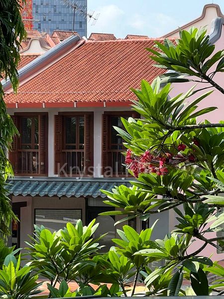 Shop / Shophouse for Rent: A Prime Ground-Floor Corner Unit Directly Opposite Maxwell MRT - Image 3