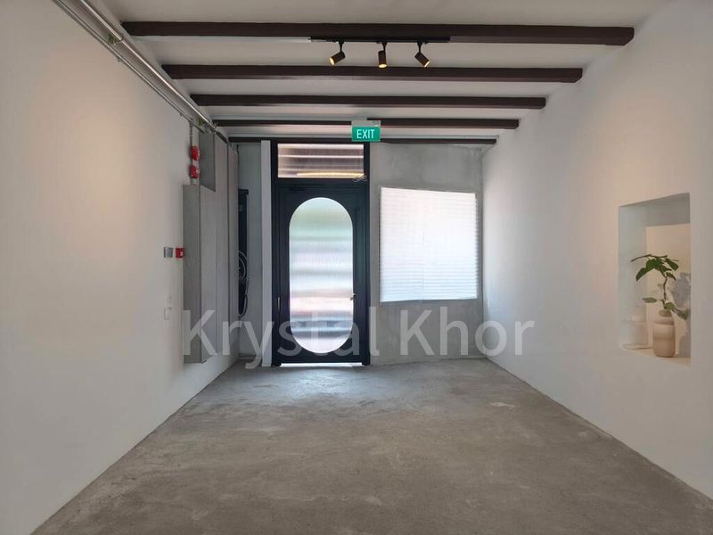 Shop / Shophouse for Rent: A Prime Ground-Floor Corner Unit Directly Opposite Maxwell MRT - Image 8