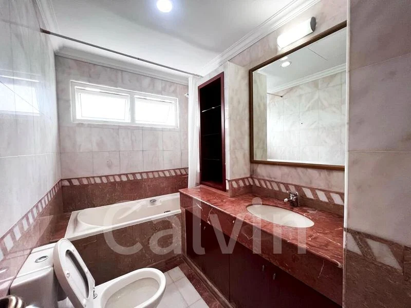 3 Bed Condo for Rent in  The Balmoral Spring - Image 1