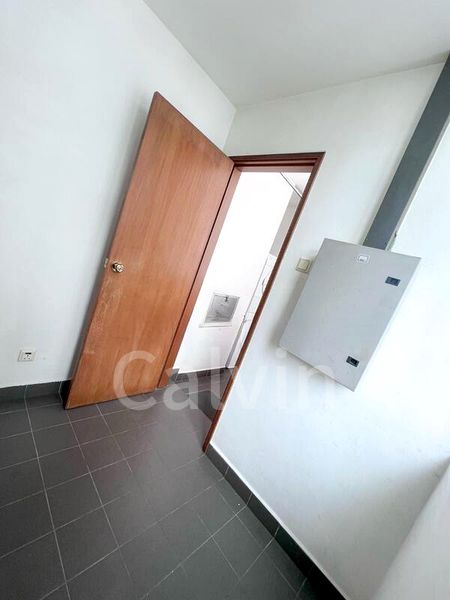 3 Bed Condo for Rent in  The Balmoral Spring - Image 8