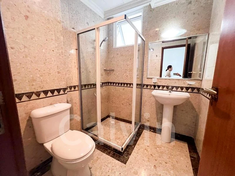 3 Bed Condo for Rent in  The Balmoral Spring - Image 10