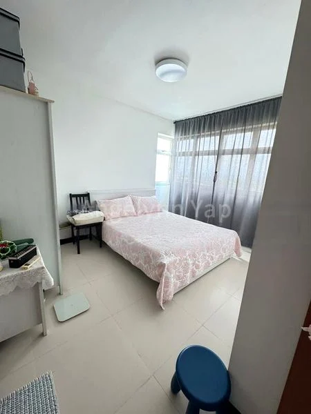 4 Room (4A) HDB for Rent in  57 Teban Gardens Road - Image 3