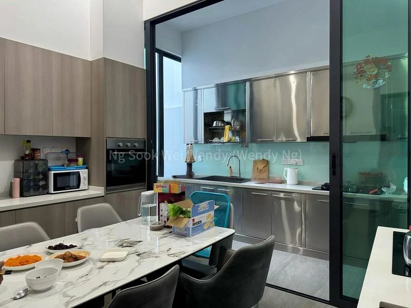 8 Bed Semi-Detached House (Landed) for Sale in  Mun Wah Garden - Image 3