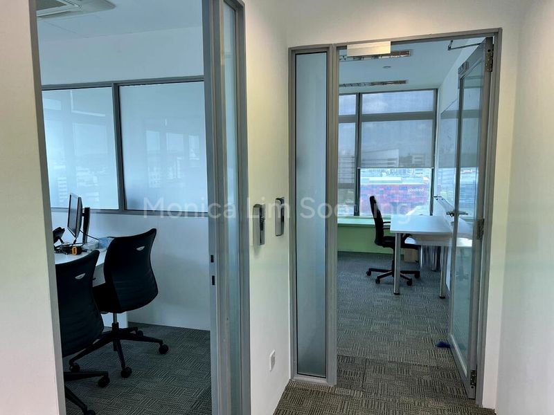 Light Industrial (B1) for Sale: D'lithium Shop, 1,200 Sq Ft, on Oldham Street - Image 5