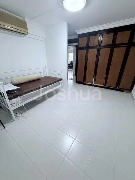 5 Room (5I) HDB for Sale in  425 Tampines Street 41 - Image 10