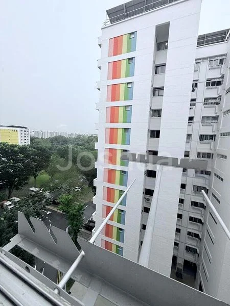 5 Room (5I) HDB for Sale in  425 Tampines Street 41 - Image 1