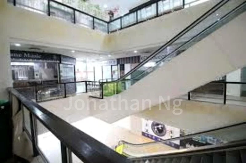 Other Retail for Rent: Upper Serangoon Shopping Centre - Image 5