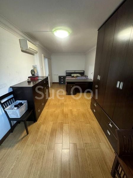 4 Room (4S) HDB for Rent in 403 Woodlands Street 41 - Image 2