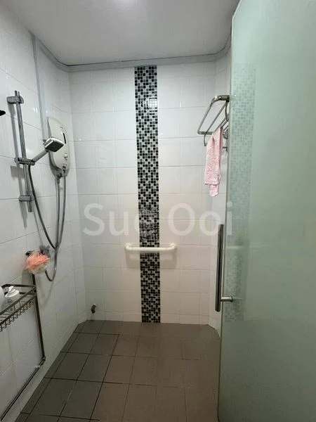 4 Room (4S) HDB for Rent in 403 Woodlands Street 41 - Image 13