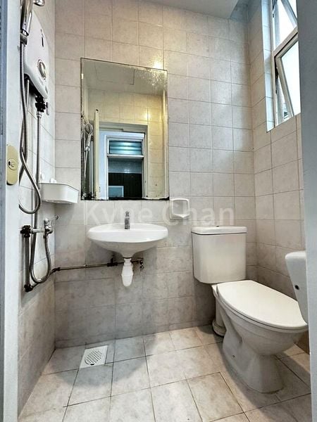 Common Room (Condo) for Rent in Margate Point - Image 8