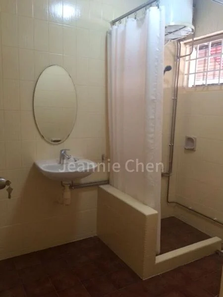 4 Bed Semi-Detached House (Landed) for Rent in  Camelia Park - Image 2