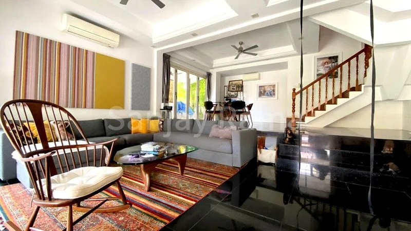 4 Bed Terraced House (Landed) for Sale around  Mugliston Park - Image 1