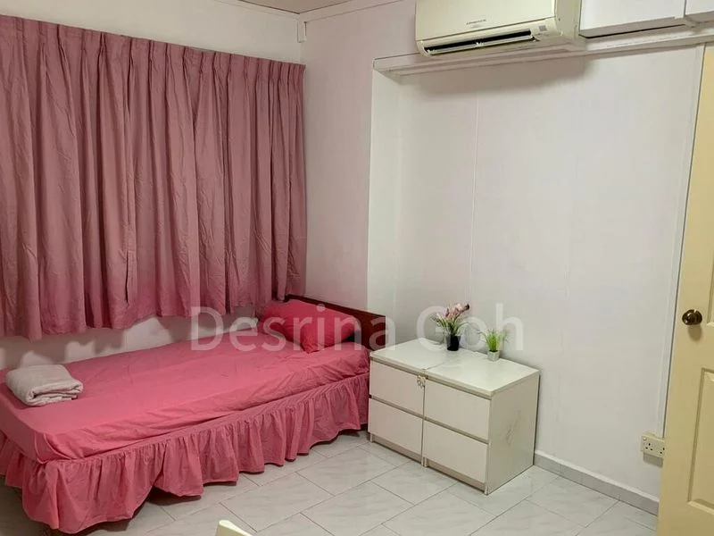 Common Room (HDB) for Rent in  281 Choa Chu Kang Avenue 3 - Image 2