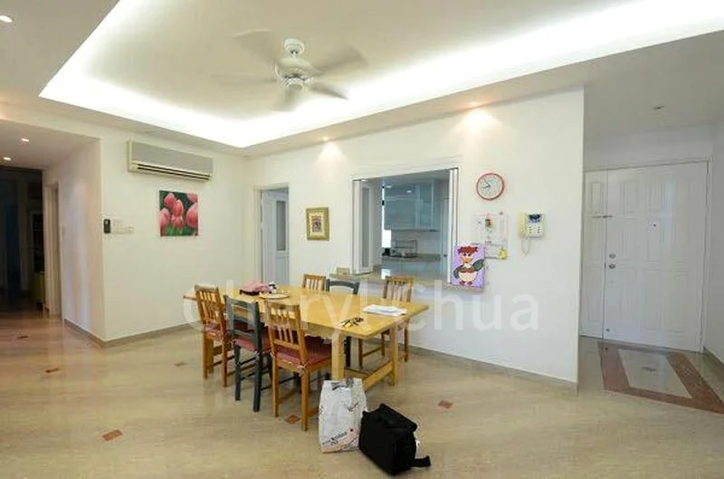 5 Bed Condo for Rent in  Spring Grove - Image 8