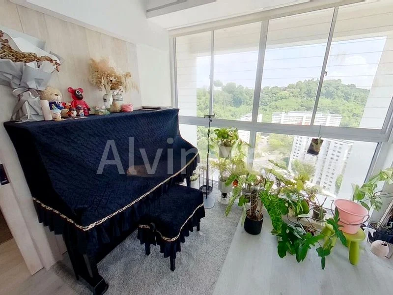 5 Room (5STD) HDB for Sale in  37 Telok Blangah Rise - Image 2