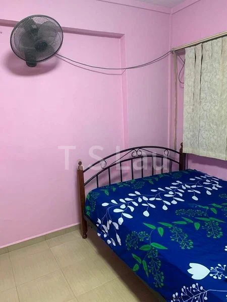 Common Room (HDB) for Rent in  173 Hougang Avenue 1 - Image 2